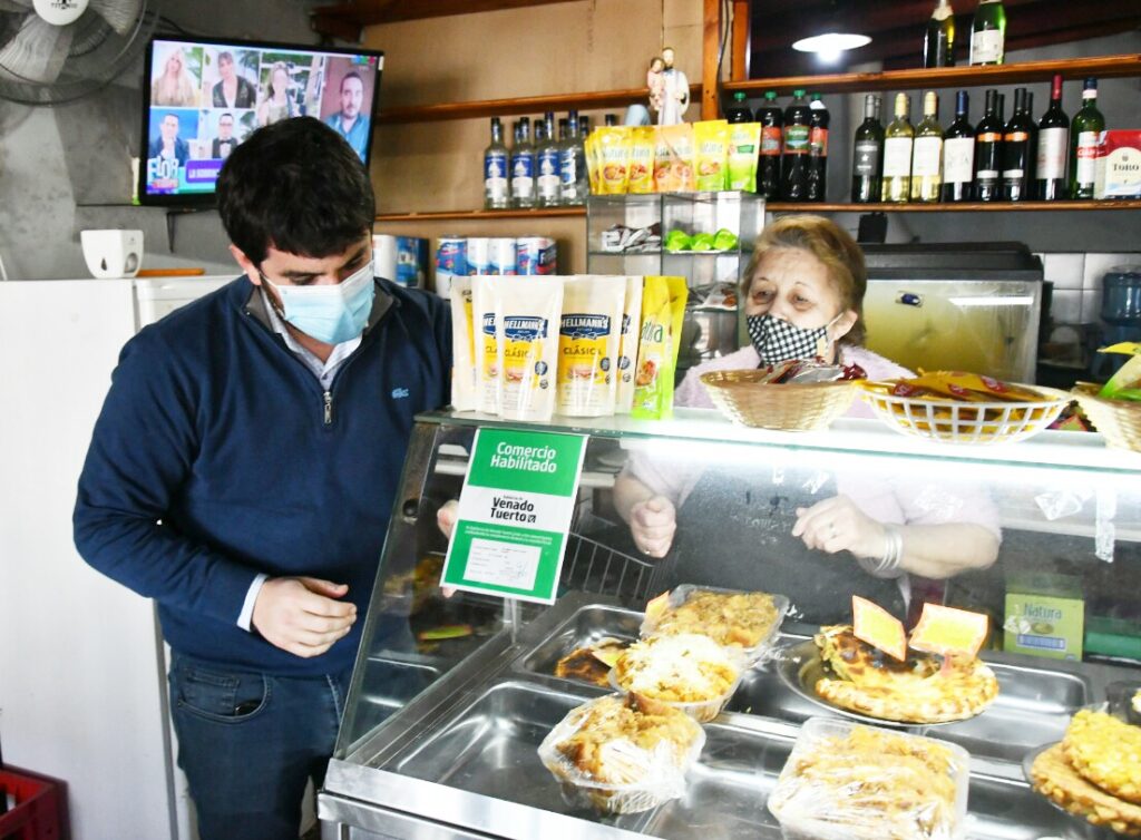 Apoyo al comercio: Chiarella y Pellegrini ayudaron con gestiones a más de 130 comerciantes que lograron sus habilitaciones definitivas