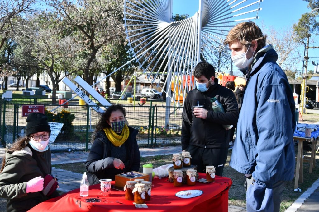 Más ferias municipales: nueva edición de “Venite al Parque” con horticultores, emprendedores y recolección de residuos electrónicos