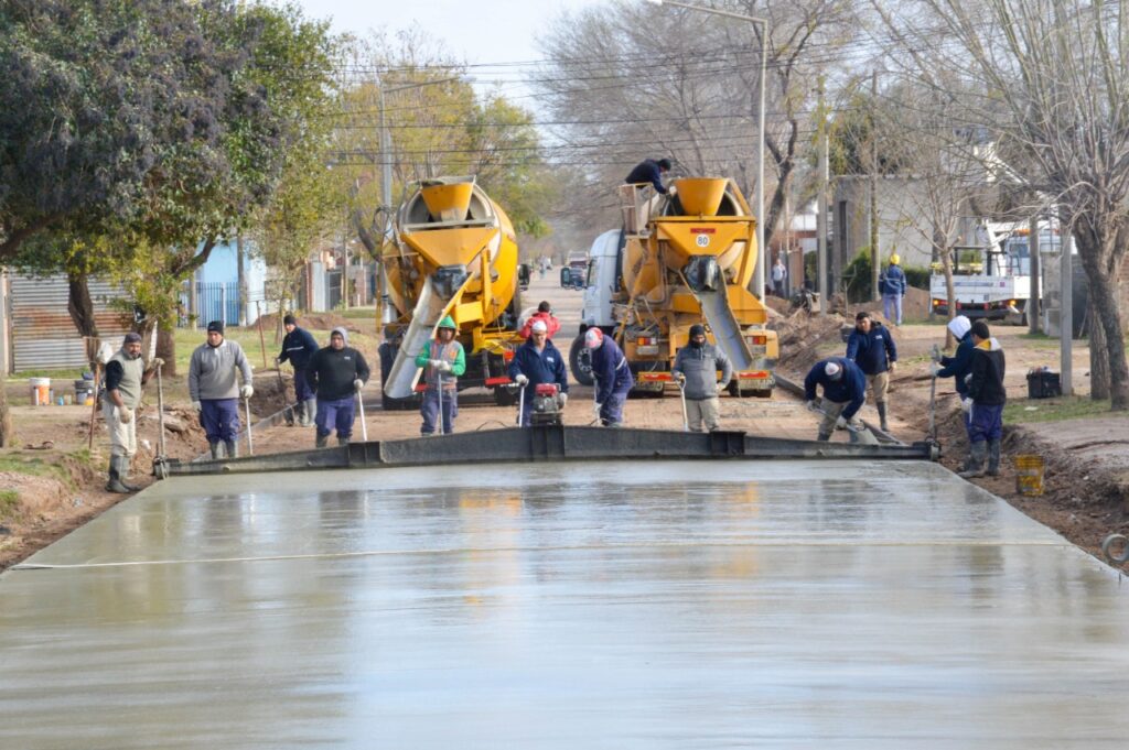 El Gobierno de Venado Tuerto hormigonó una nueva cuadra en el barrio Norte