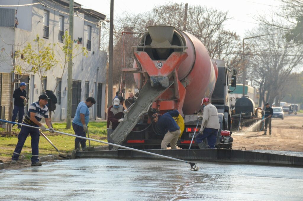 El Municipio hormigonó calle Leoncio de la Barrera entre San Martín y Belgrano