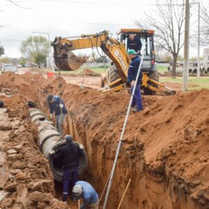 El Municipio ejecuta los últimos metros de desagües en calle Turner El Municipio ejecuta los últimos metros de desagües en calle Turner