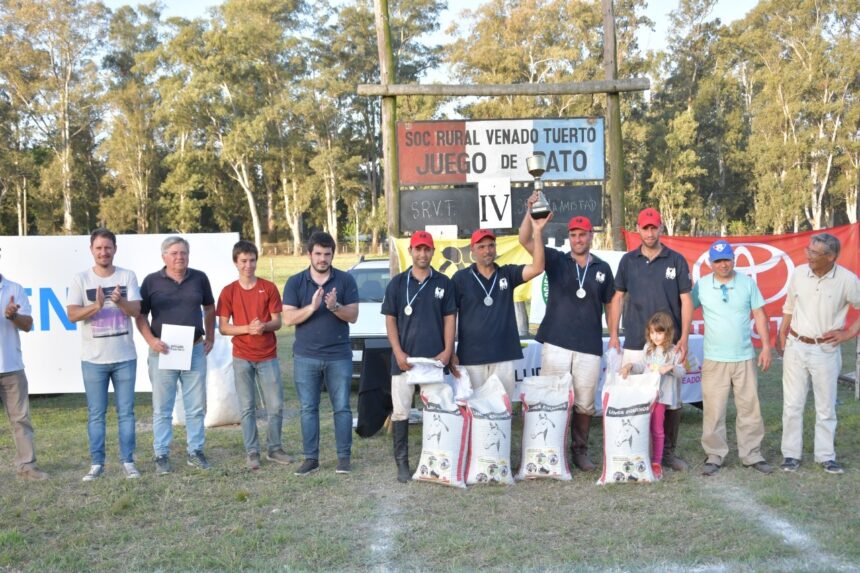 Chiarella entregó premios en el Torneo de Pato de Sociedad Rural