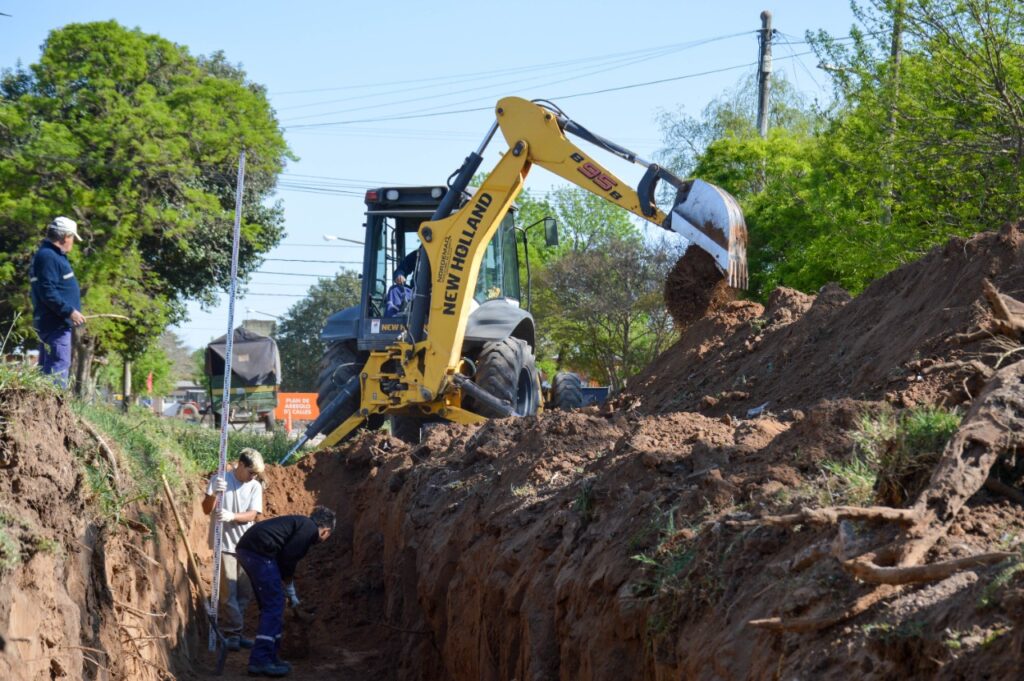 Obras de mantenimiento: más trabajos del Gobierno municipal en la atención de desagües y canales
