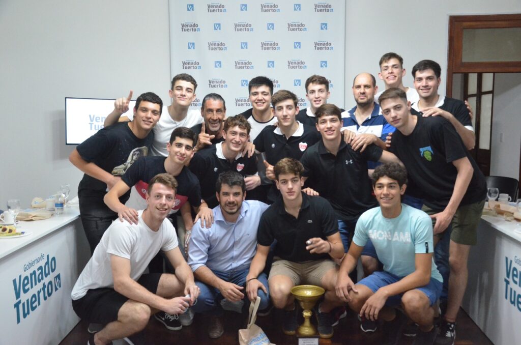 El intendente Chiarella recibió a Campeones de Básquet de la Venadense