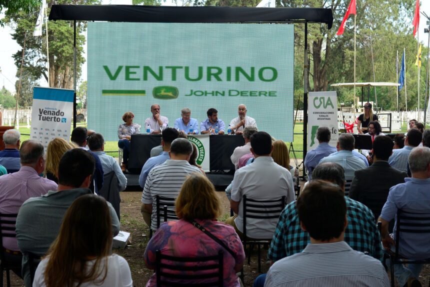 Los discursos del acto oficial de ExpoVenado 2021 hicieron eje en el potencial productivo del campo y la agroindustria