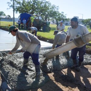 El Gobierno Municipal avanza con obras de pavimentación en barrio San Cayetano