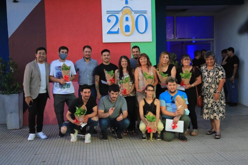Chiarella y Carabajal acompañaron a los talleristas municipales en el cierre del ciclo 2021