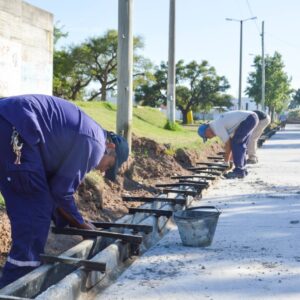 El Gobierno Municipal avanza con la construcción de cordones cuneta El Gobierno Municipal avanza con la construcción de cordones cuneta