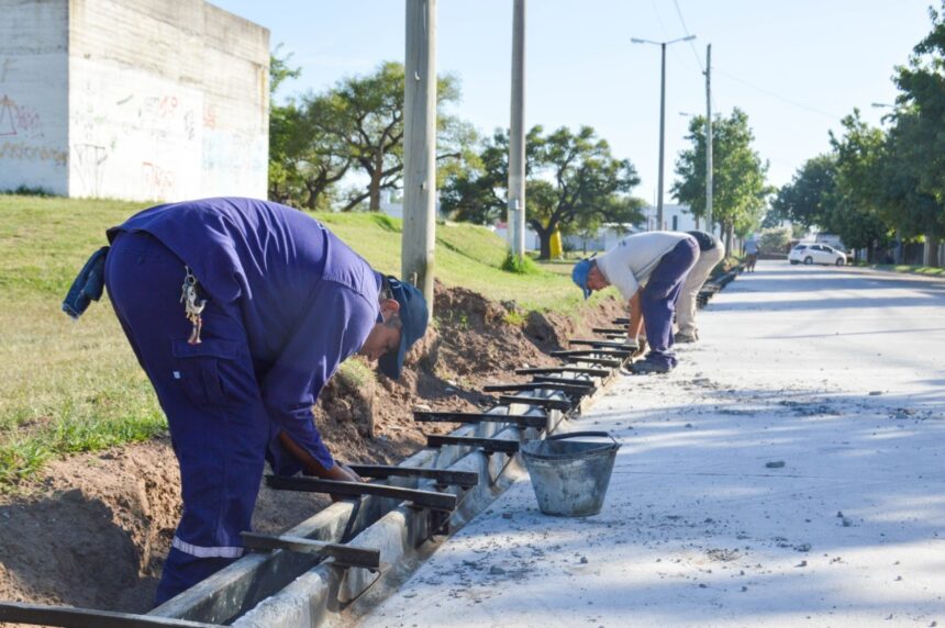 El Gobierno Municipal avanza con la construcción de cordones cuneta