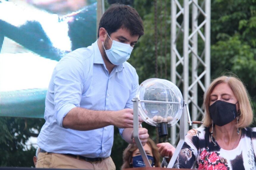 Chiarella anunció que el Gobierno Municipal adquirió ocho hectáreas para seguir loteando a futuro