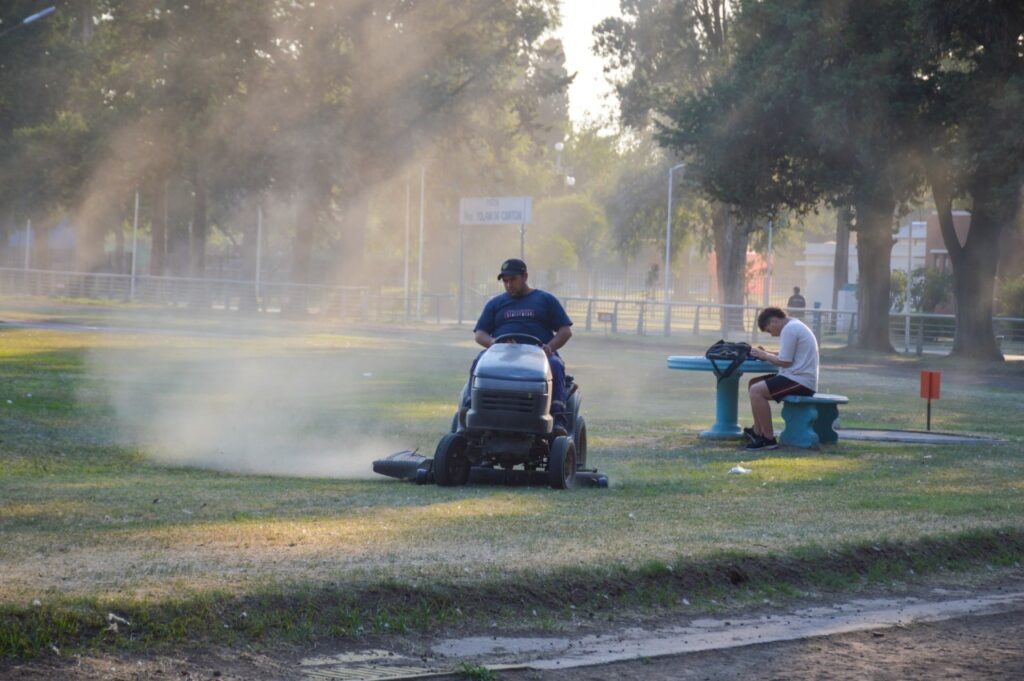 El Gobierno municipal refuerza la atención de los espacios públicos de la ciudad