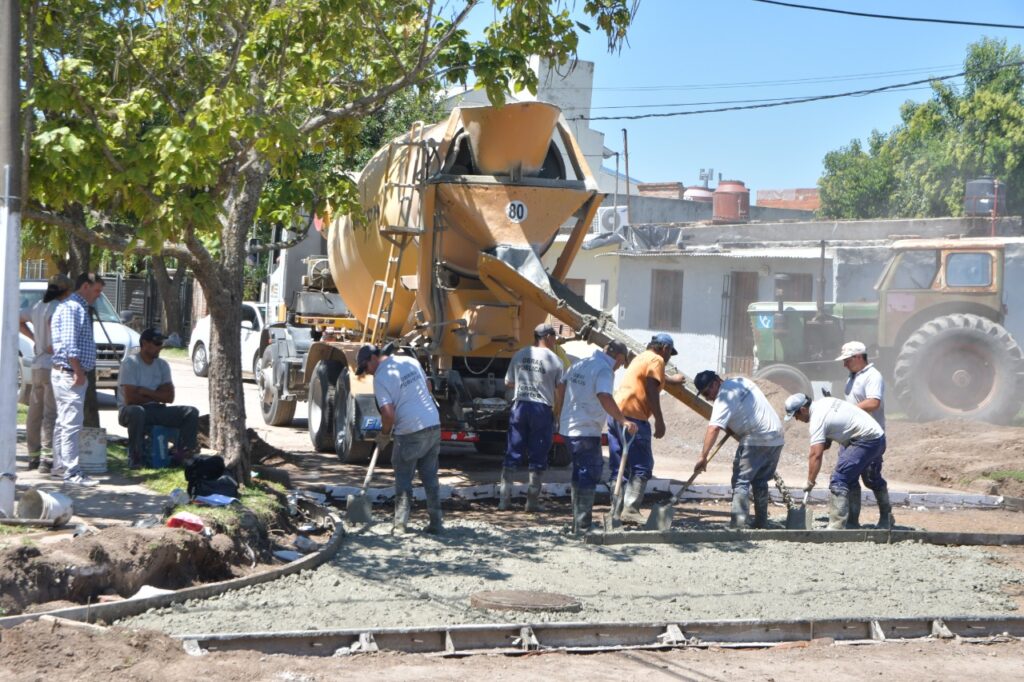 El pavimento en Venado Tuerto sigue ganando cuadras