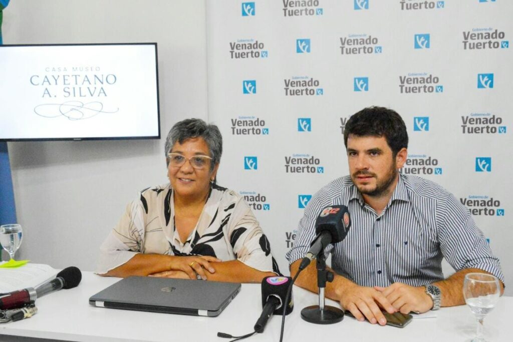 Chiarella y Carabajal anunciaron la apertura del patio de la “Casa Museo Cayetano Alberto Silva”