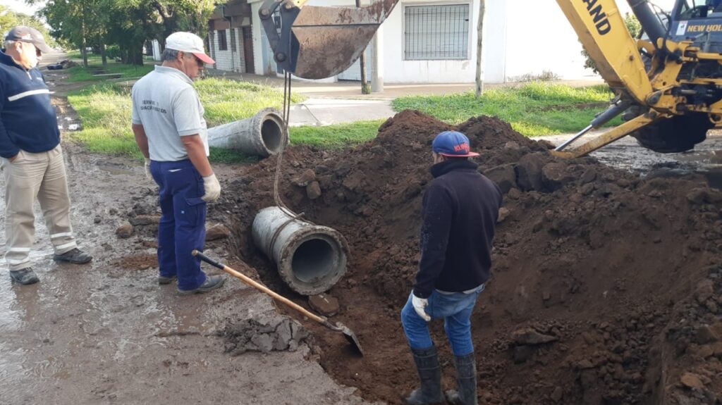 Obras en los barrios: el Gobierno Municipal impulsa nuevos trabajos de bacheo, cordones y rampas