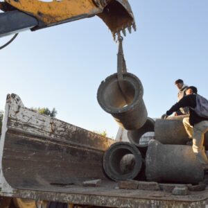El Gobierno Municipal avanza en el entubado de desagües pluviales en los barrios