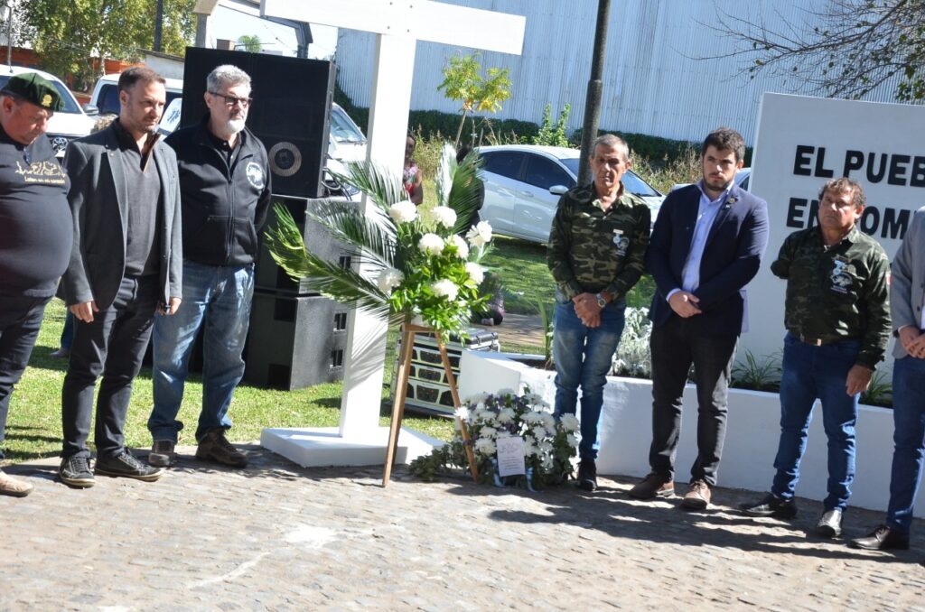 Pueblo y Gobierno de Venado Tuerto rindieron sentido homenaje a nuestros héroes a 40 años de Malvinas