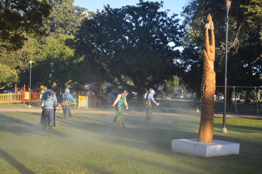 Jornada de intenso trabajo para las cuadrillas de Espacios Públicos
