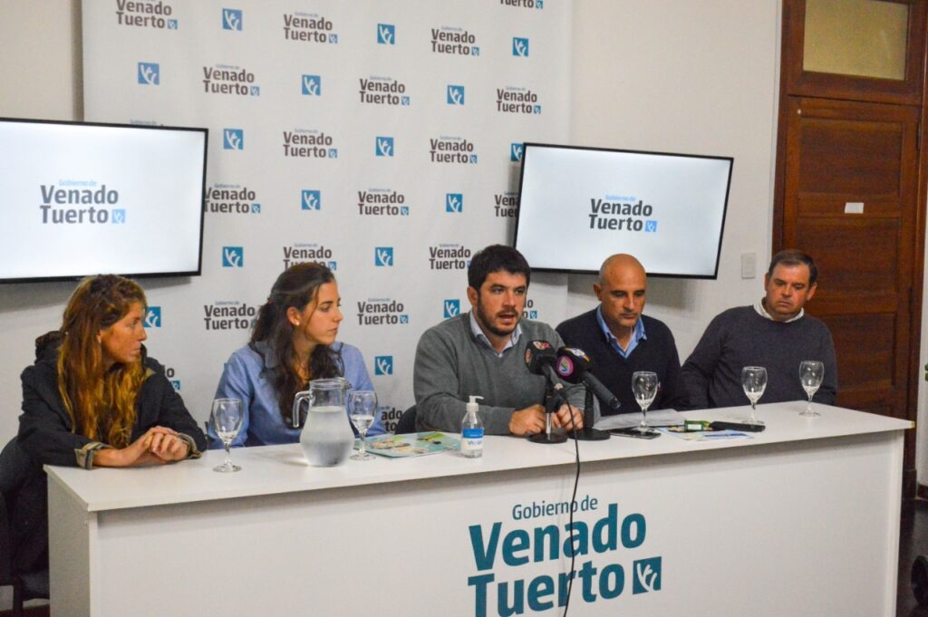 “Reciclar Venado”: el intendente Chiarella firmó un convenio para la recolección de aceite usado domiciliario