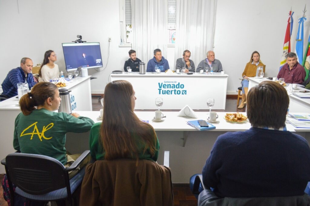 Especialistas agronómicos analizan aplicación de biofertilizantes producidos en planta de biogás