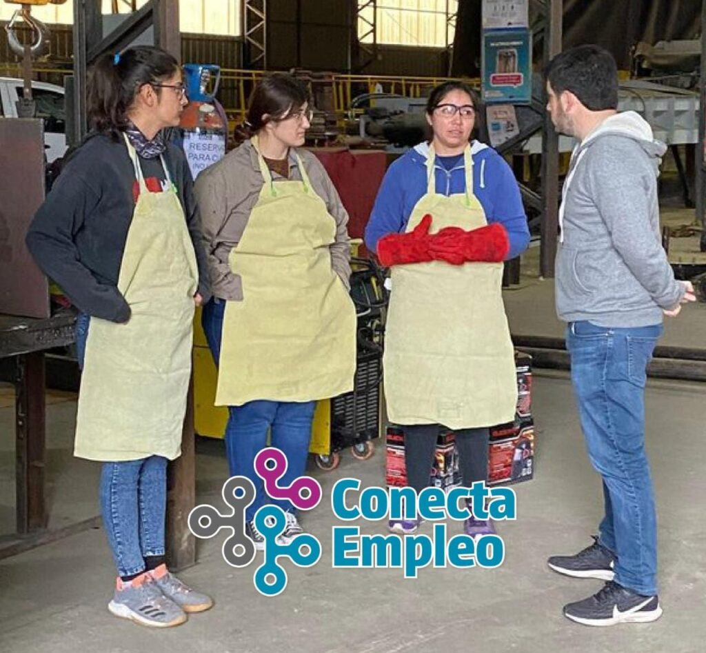 Mujeres que se animan!: se activaron las prácticas en el Curso Municipal de Soldadoras