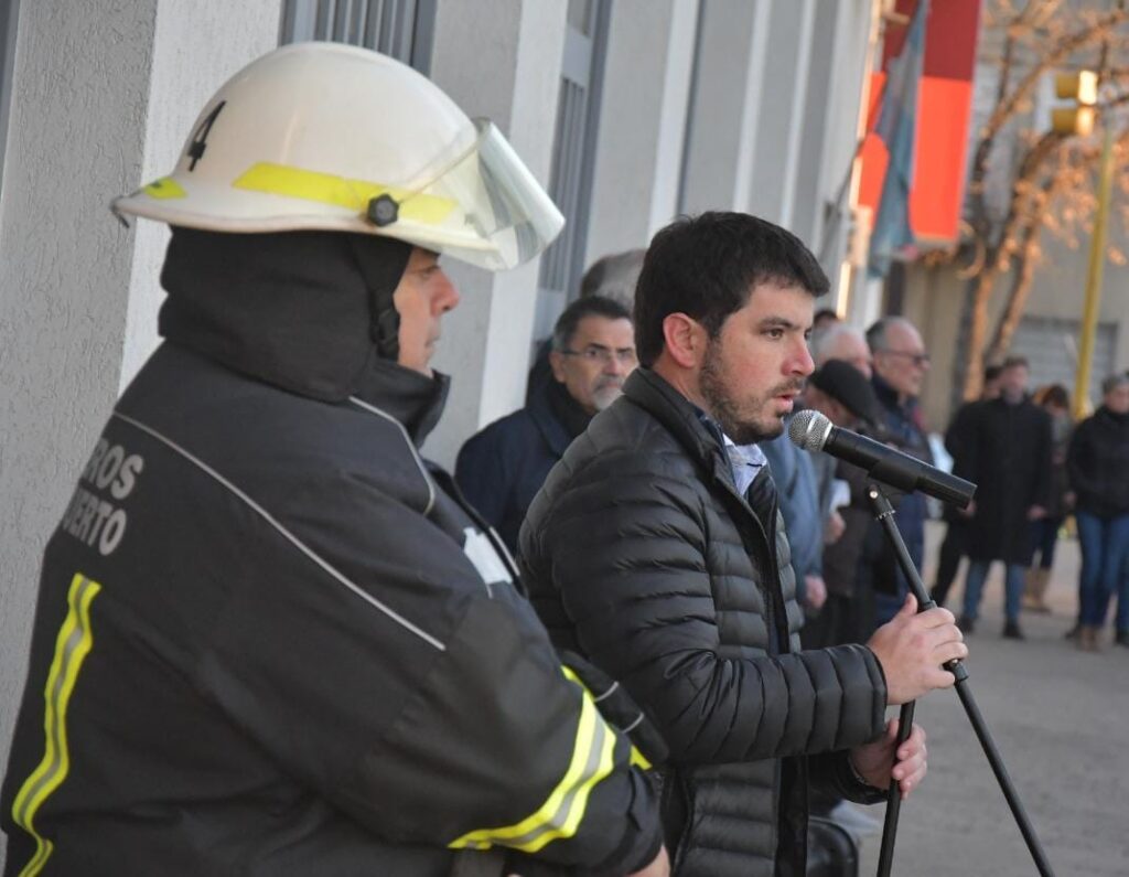 En el Día del Bombero Voluntario, Chiarella reflejó el orgullo de los venadenses por los integrantes del cuartel local