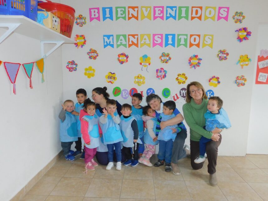 Las Abuelas Cuentacuentos visitaron los Jardines Municipales