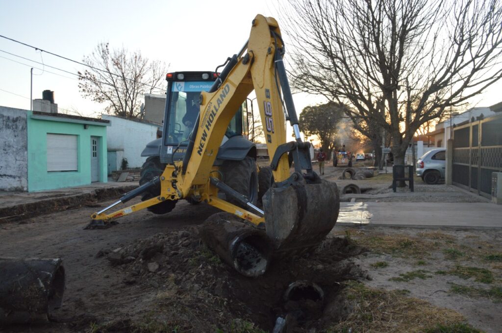 El Gobierno municipal refuerza los trabajos de arreglo de calles, pavimentación y mantenimiento de desagües