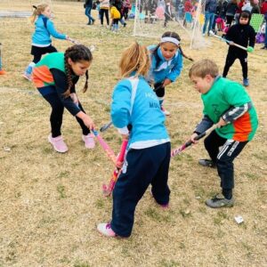 Más de 250 niños y niñas participaron del encuentro de hockey organizado por las Escuelas Deportivas