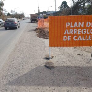 Redoblado esfuerzo del Gobierno municipal para avanzar con obras de pavimento