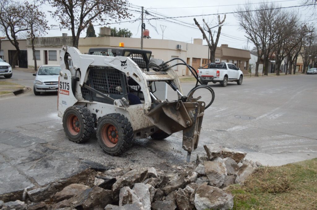 El Municipio refuerza las tareas de bacheo y arreglo de calles