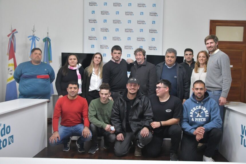 El Gobierno Municipal y Sicamar capacitaron a vecinos en Conducción Segura de Autoelevadores