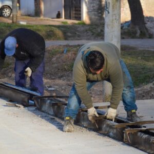 El Gobierno Municipal sigue ampliando la red de cordón cuneta en la ciudad