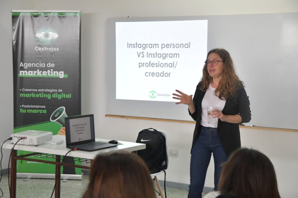 Emprendedores se capacitaron en Marketing Digital