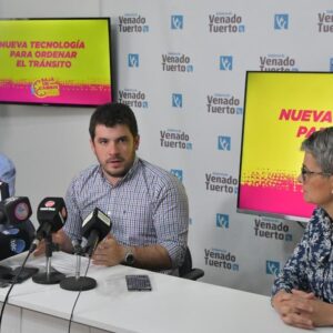 Más tecnología en las calles para disminuir siniestros y ordenar el tránsito: habrá radares y fotomultas en semáforos