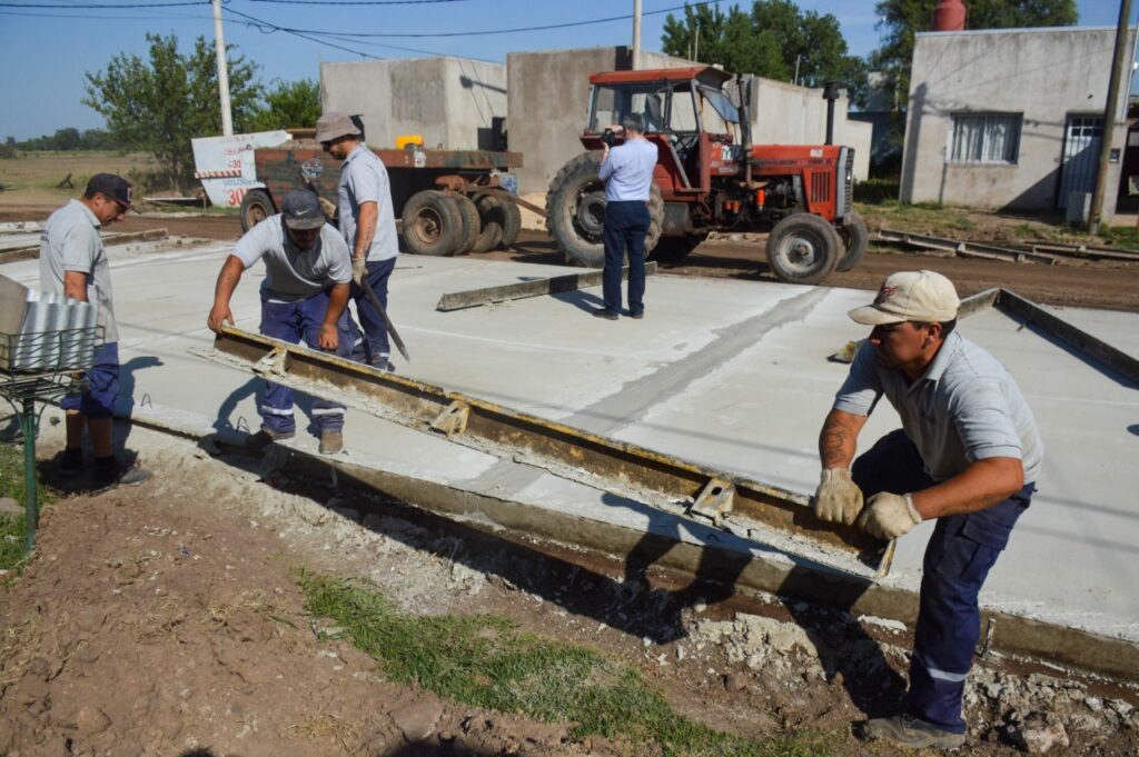 Siguen las obras: el Gobierno de Venado Tuerto completa el hormigonado de Hipólito Yrigoyen