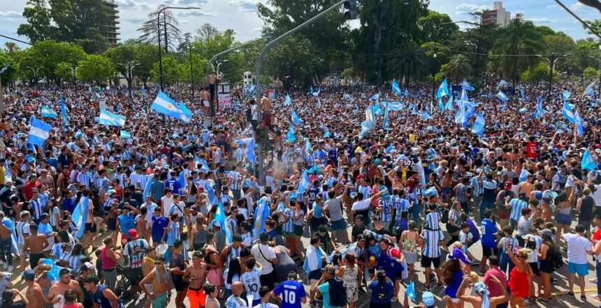 Misión cumplida: los venadenses celebraron el campeonato del mundo con un festejo en paz y familiar Misión cumplida: los venadenses celebraron el campeonato del mundo con un festejo en paz y familiar