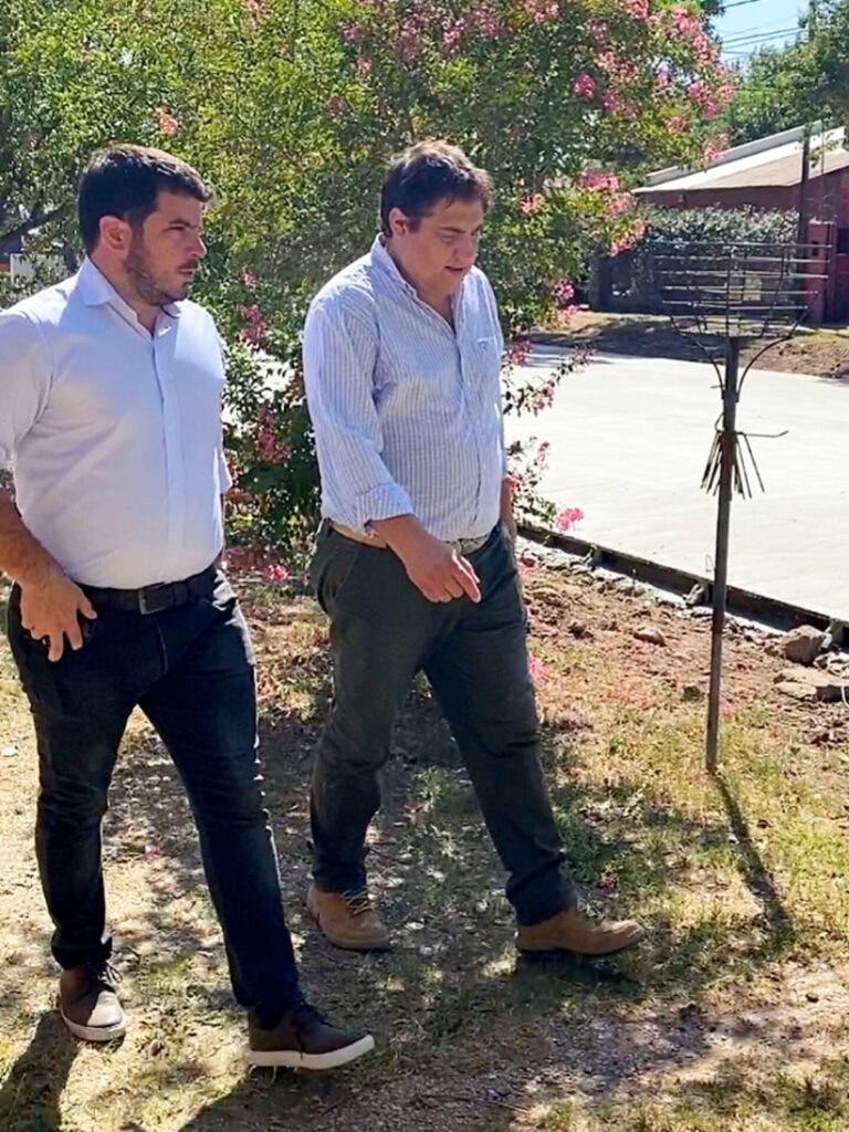 Récord: el Gobierno Municipal pavimentó 73 cuadras durante el 2022 y alcanzó la inédita marca local de una cuadra pavimentada cada 5 días