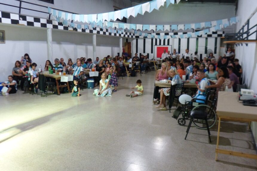 Inclusión: participantes del Programa Adaptado Municipal de Actividades Deportivas cerraron el 2022 con una peña familiar Inclusión: participantes del Programa Adaptado Municipal de Actividades Deportivas cerraron el 2022 con una peña familiar