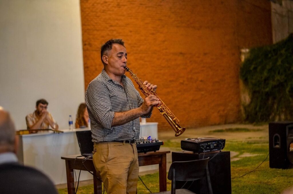 Charla sobre el Maestro Silva incluyó un análisis de su obra cumbre: la Marcha San Lorenzo