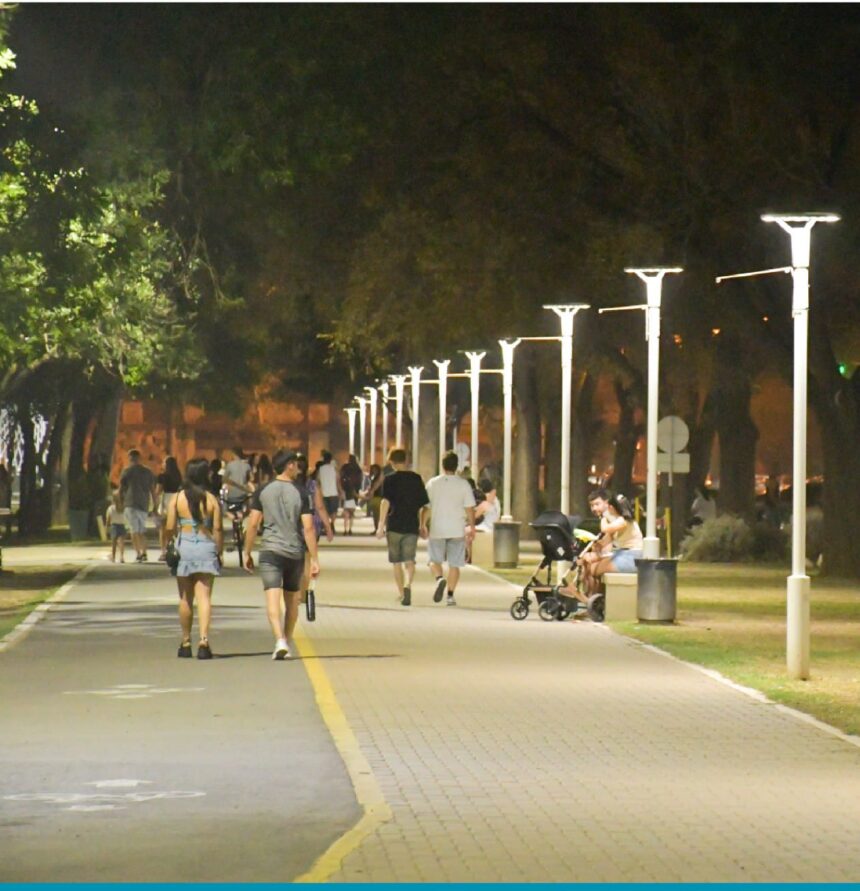 El Gobierno Municipal inaugura la etapa final de la nueva iluminación  del Parque Municipal