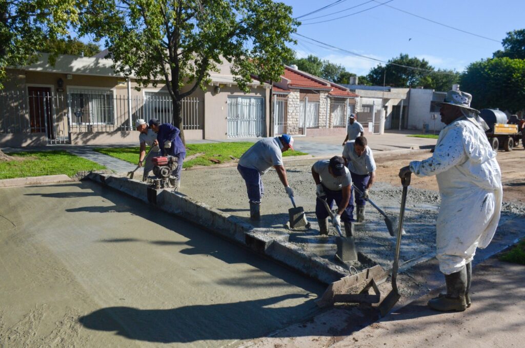 El Gobierno Municipal sumó una nueva cuadra de pavimento a la ciudad