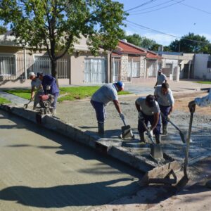 El Gobierno Municipal sumó una nueva cuadra de pavimento a la ciudad