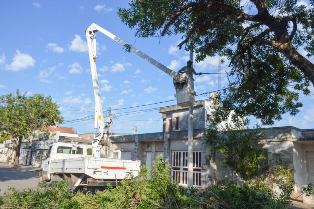 Redoblado esfuerzo municipal para mantener los espacios públicos en condiciones