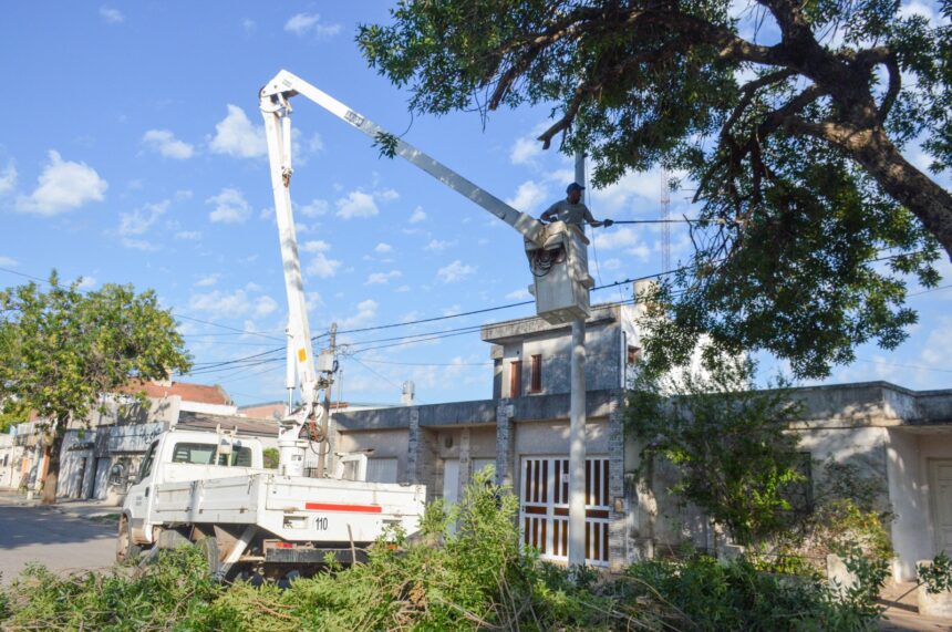 Redoblado esfuerzo municipal para mantener los espacios públicos en condiciones Redoblado esfuerzo municipal para mantener los espacios públicos en condiciones