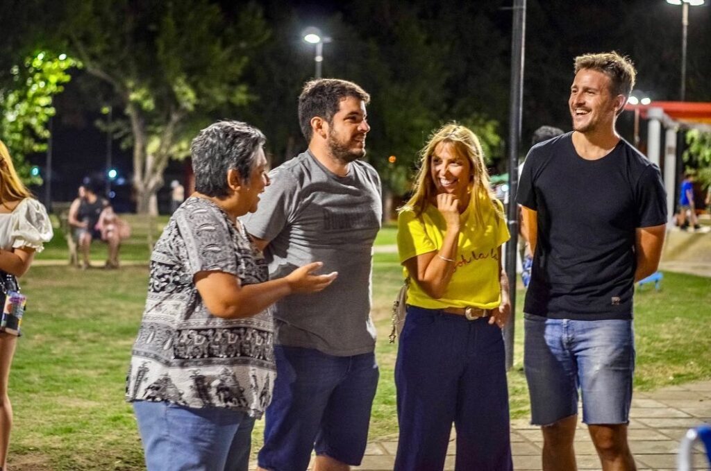 Otro patio susurró este domingo en plaza España