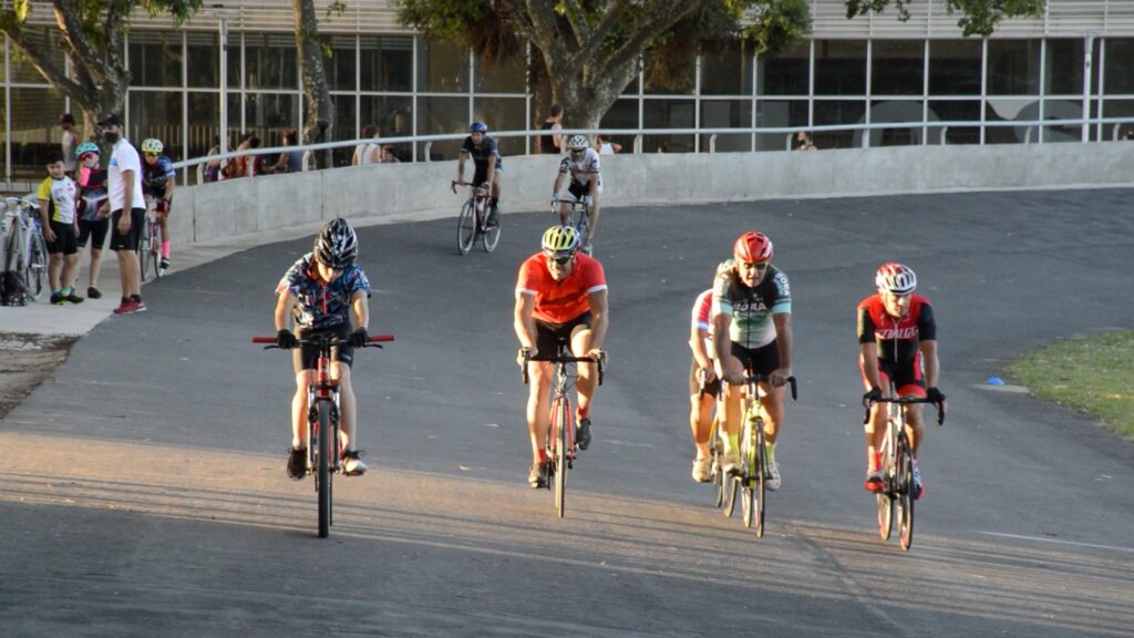 Repavimentarán el Velódromo: frente a la falta de respuestas del gobierno provincial para ejecutar la obra, Chiarella anunció que la harán con fondos municipales