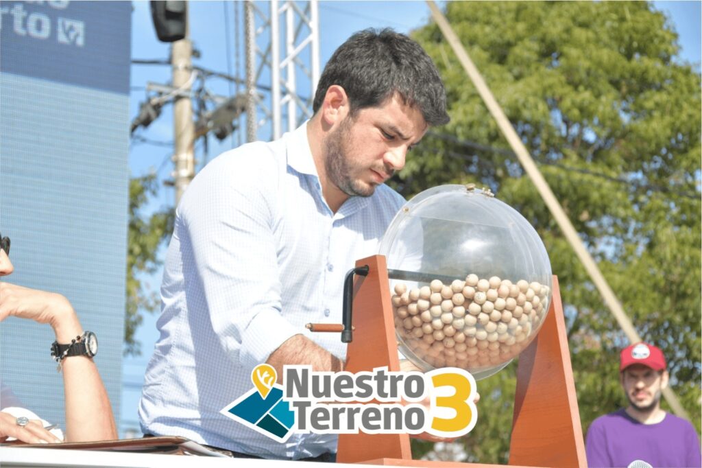 Chiarella: “el 1 de abril se abre la inscripción a otros 108 terrenos que sorteará el Gobierno Municipal”