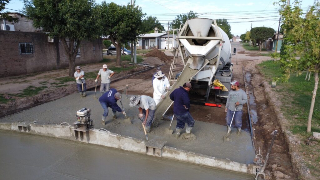 El barrio San José Obrero cuenta con una nueva cuadra de pavimento
