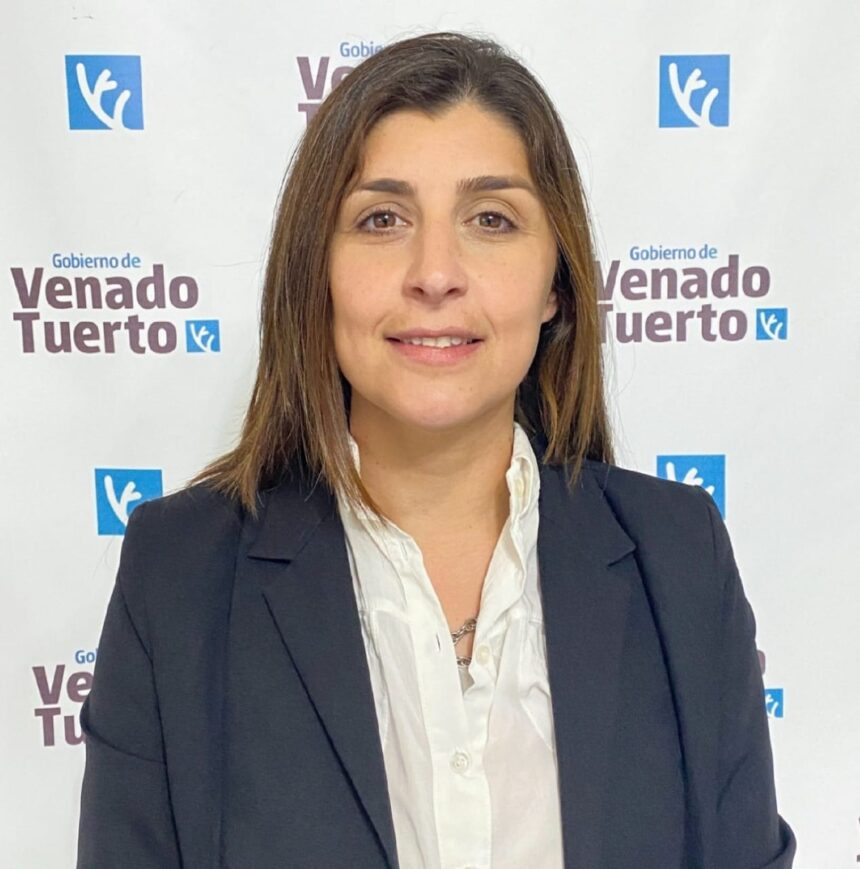 Gisela Pouillastrou; la nueva directora de Educación que seguirá trabajando para que Venado Tuerto sea Polo Educativo Regional Gisela Pouillastrou; la nueva directora de Educación que seguirá trabajando para que Venado Tuerto sea Polo Educativo Regional