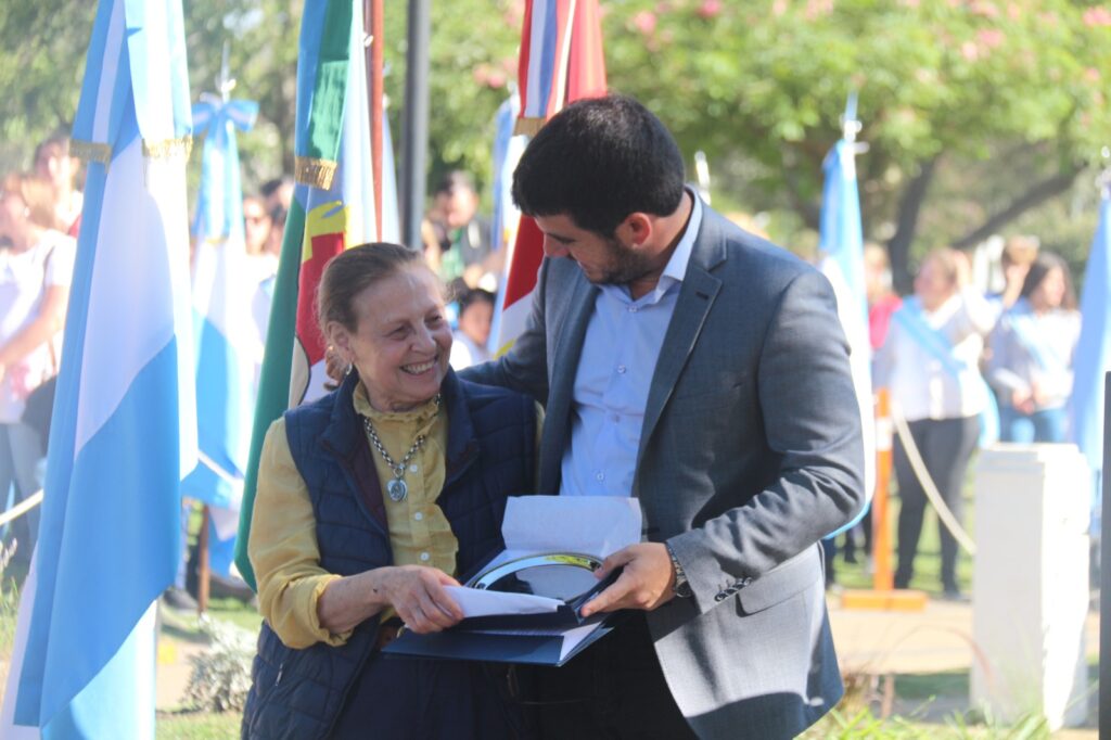 Venado Tuerto celebró su 139 aniversario y nombró a Alba Perillo Ciudadana Notable 2023